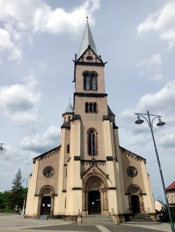 kostel v Kladně