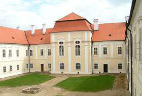 klášter v Nové říši