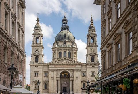 Basilika sv. Štěpána Basilika sv. Štěpána